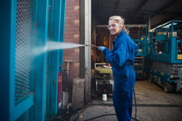 Pressure Washing Contractors in Crestwood, KY