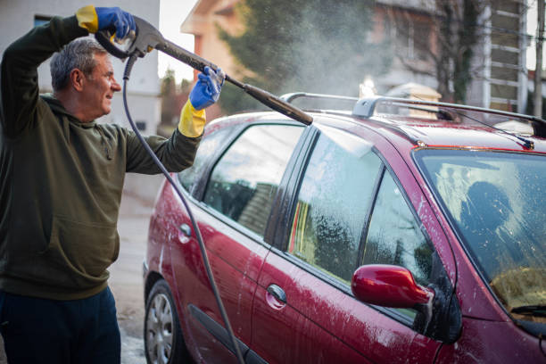 Best Commercial Pressure Washing  in Crestwood, KY