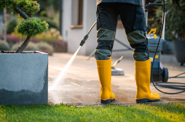 Best Commercial Building Pressure Washing  in Crestwood, KY
